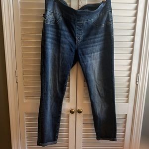 Women’s Rock and Republic crop jegging size 16